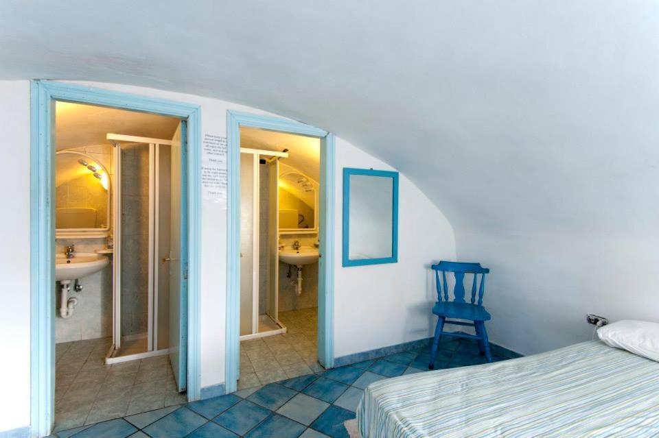 Ring Hostel Forio di Ischia Buitenkant foto